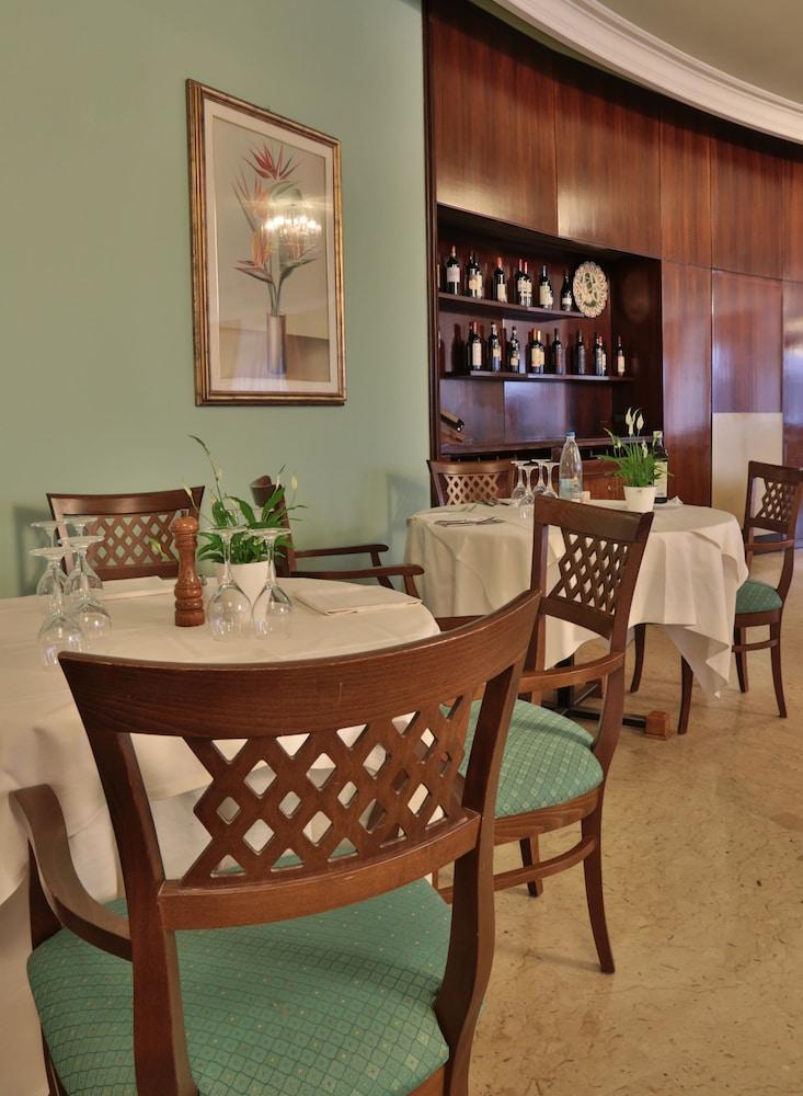 Hotel Terme Imperial Монтегрото Терме Екстериор снимка