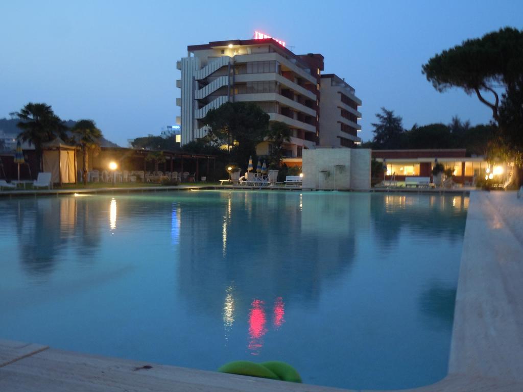Hotel Terme Imperial Монтегрото Терме Екстериор снимка