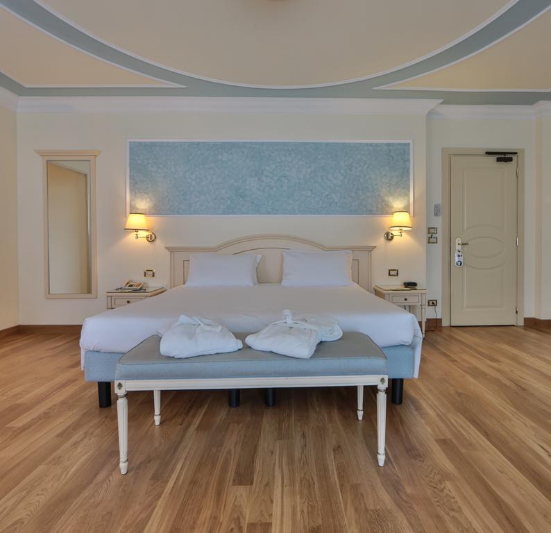 Hotel Terme Imperial Монтегрото Терме Стая снимка