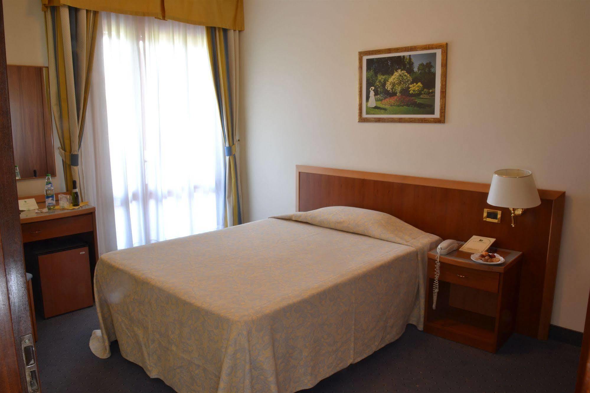 Hotel Terme Imperial Монтегрото Терме Екстериор снимка